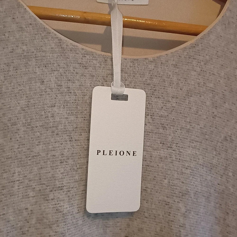 NWT Pleione Nordstrom Gray Layered Cape Tunic Top Long Sleeve Blouse Sz S/M‎ - Picture 4 of 12